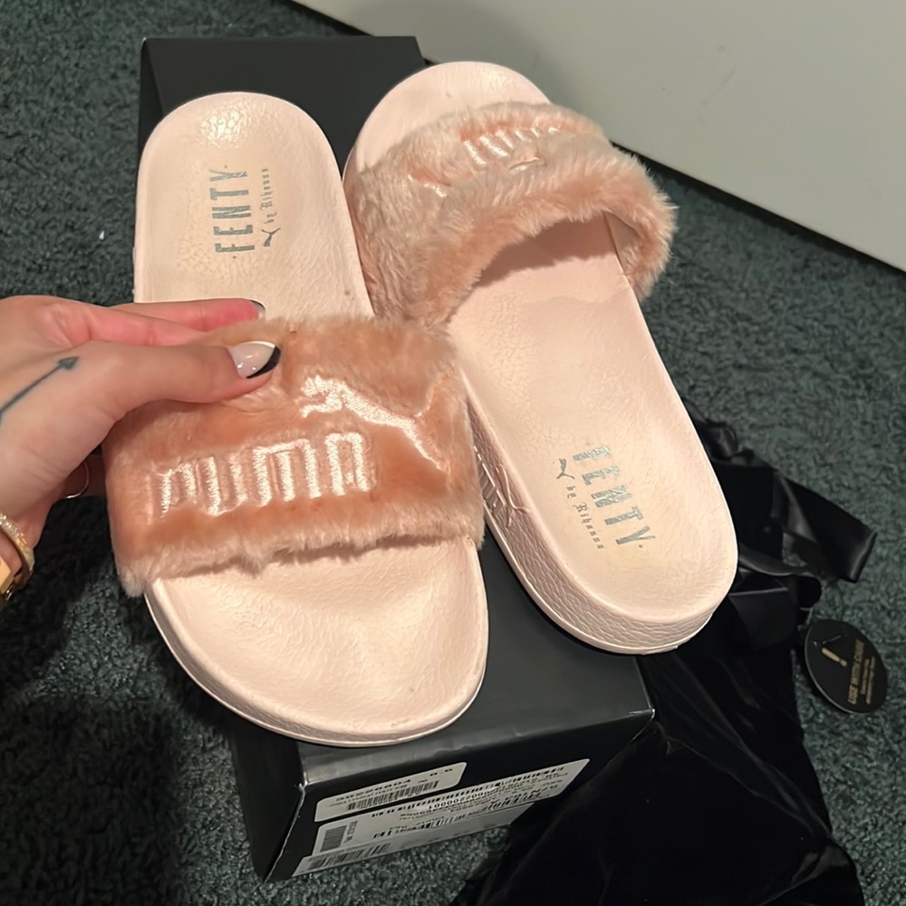 Fenty Puma slide